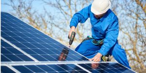 Installation Maintenance Panneaux Solaires Photovoltaïques à Le Petit-Mercey